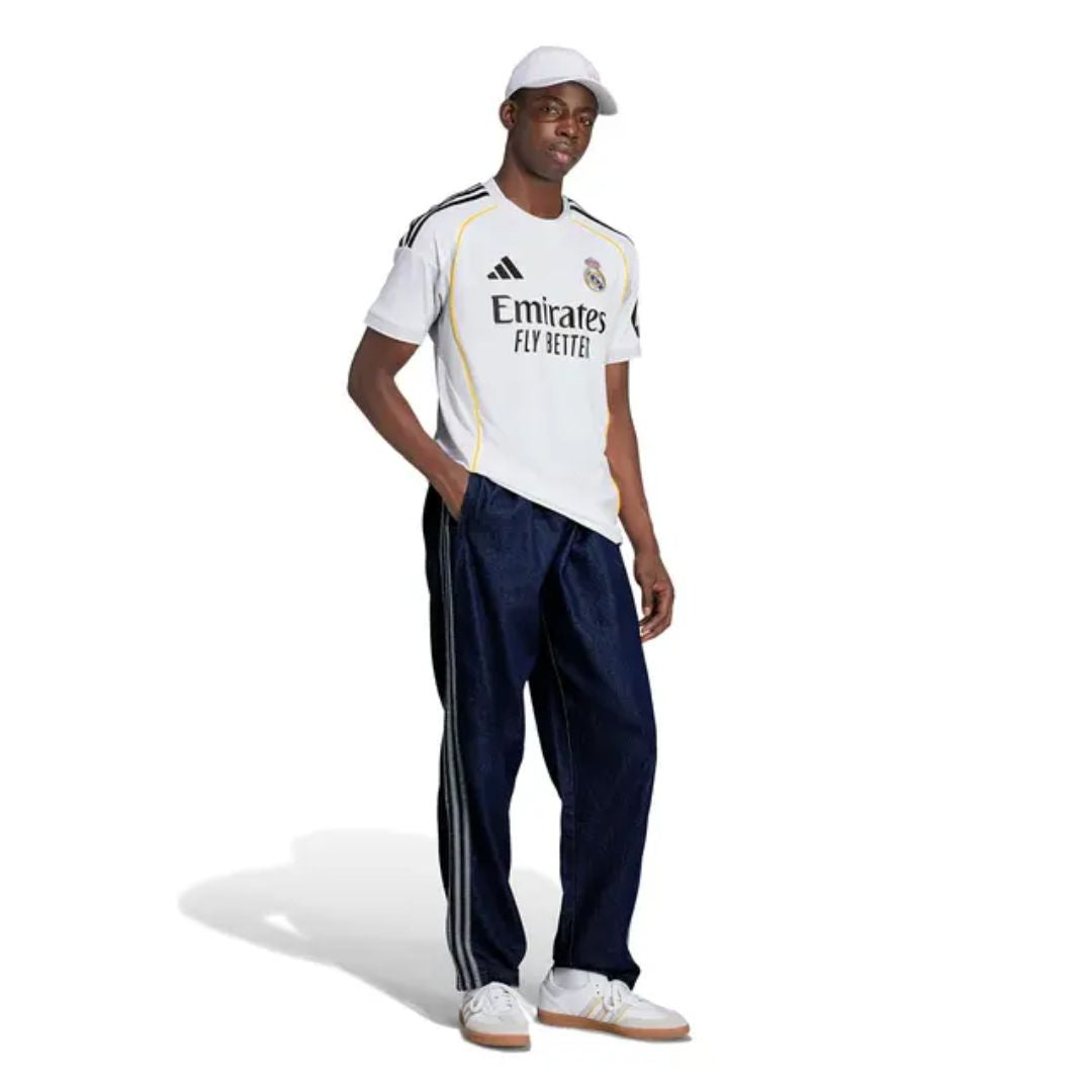 Real Madrid home 25/26