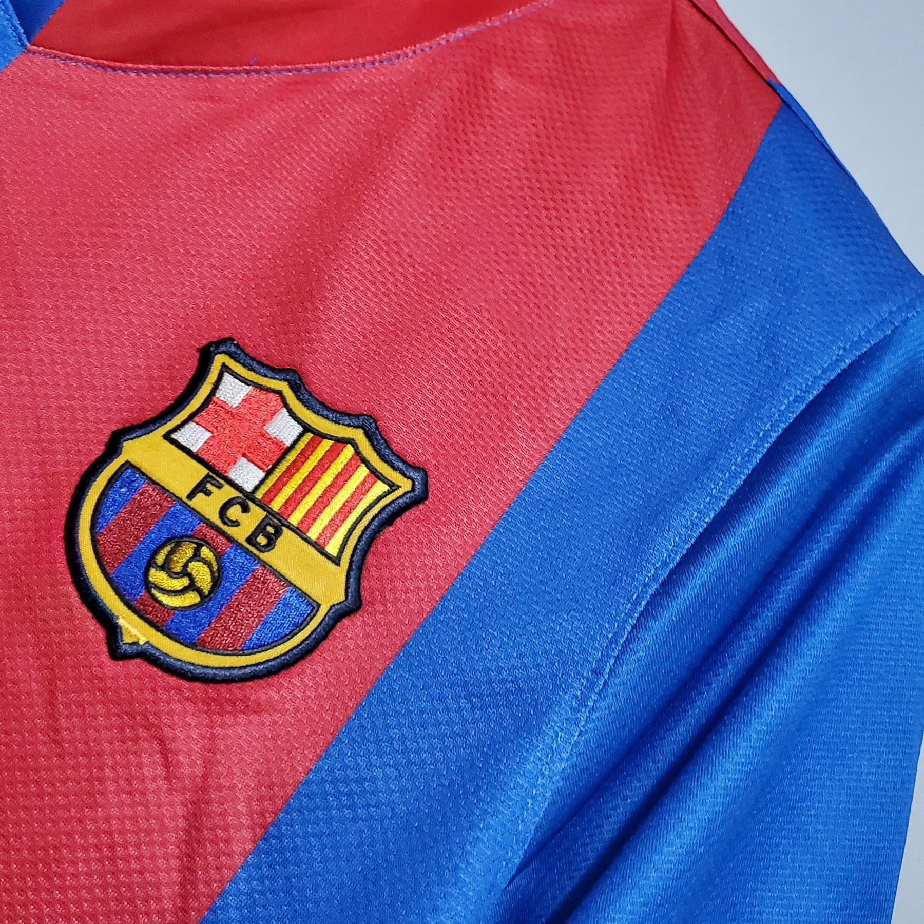 Barcelona Home 06/07 Retro